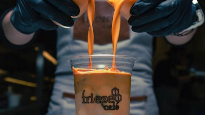 Frieze Cafe محمصة و مقهى إفريز