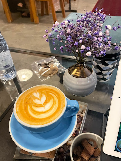 Coffee Warehouse مستودع القهوة