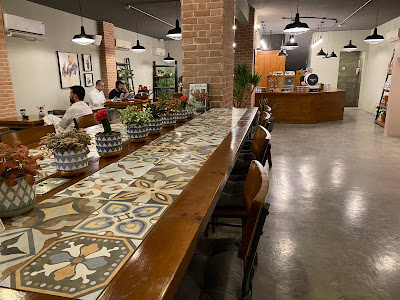Coffee Warehouse مستودع القهوة