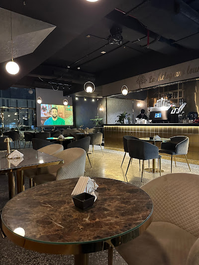 la melograno lounge لاميلاغرانا لاونج