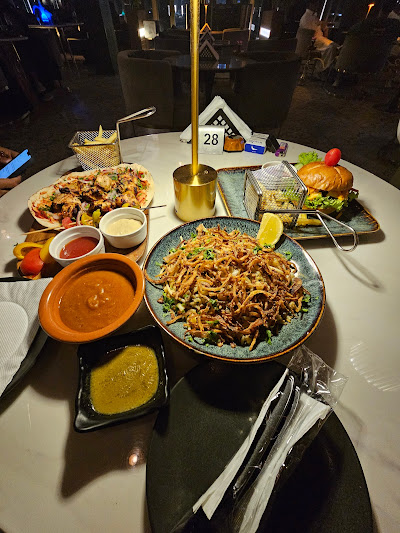 HOOKAH LOUNGE هوكا لاونج