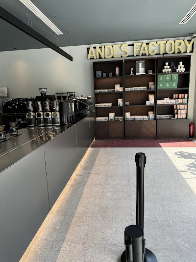 Andes Coffee Roasters محمصة ومقهى انديز