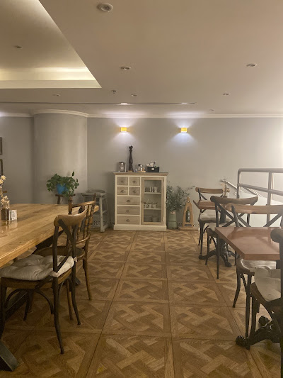 Four Squares Café مقهى الاربعه مربعات