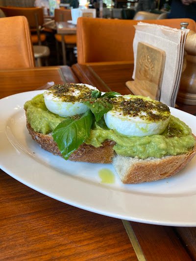 Urth Caffe