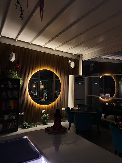 Gravity Lounge