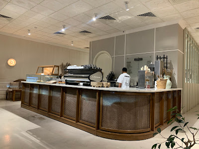 W! Artisan Cafe